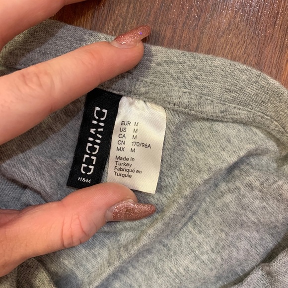 H&M Tank Top - Picture 3 of 3